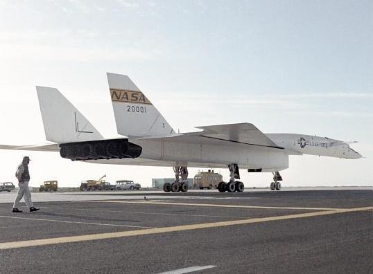 XB-70ZըC(j)