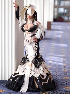 Yaya Han